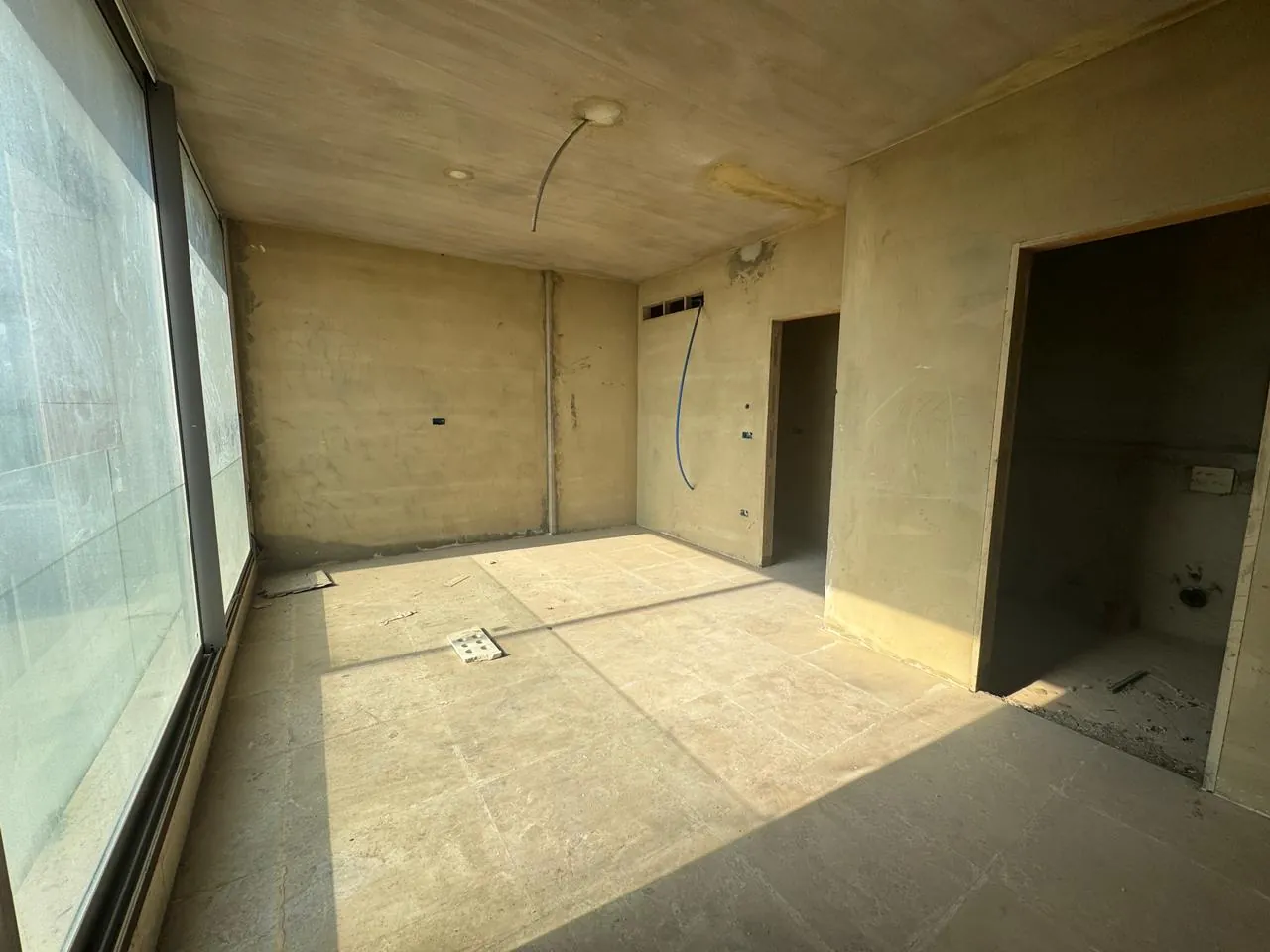 Spacious & Brand-New Apartment with Sea View For Sale in Ramlet Al Bayda, Beirut — الصورة 4