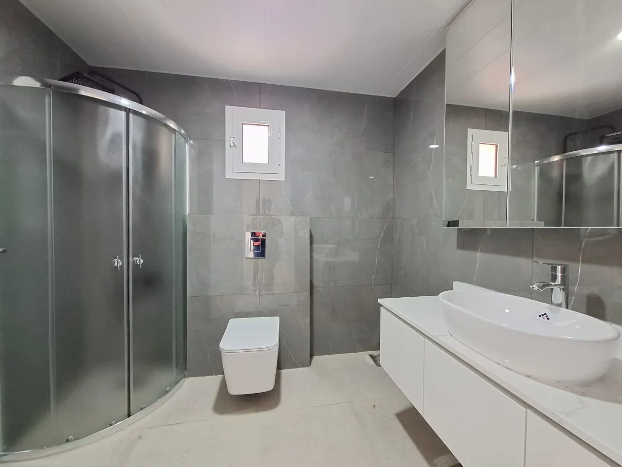 Spacious Furnished Modern Apartment For Rent in Kaslik — الصورة 4