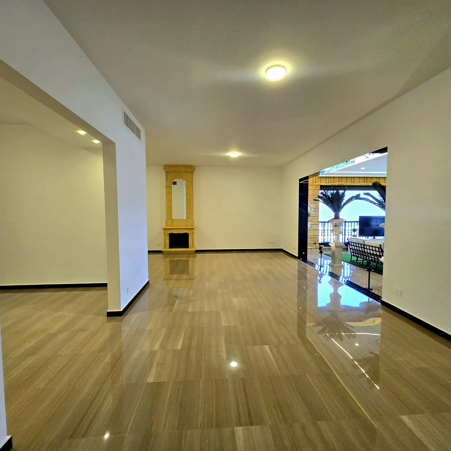Amazing Apartment with Sea & Mountain View For Rent in New Naccache — الصورة 4