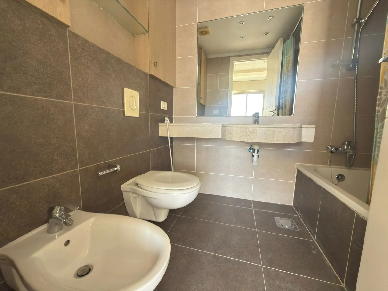 Spacious & Elegant 3-Bedroom Apartment For Rent in Achrafieh, Sassine — الصورة 10
