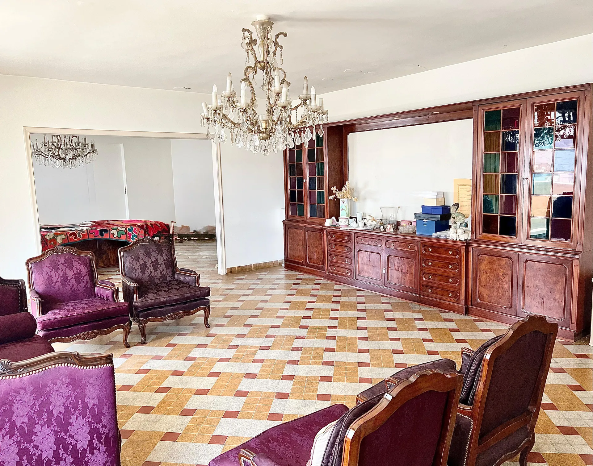 Commercial Space For Rent in Verdun, Beirut