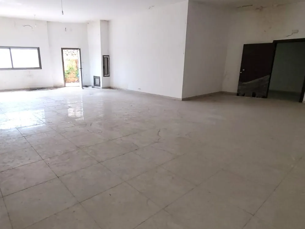 Brand New Office For Sale On The Highway Of Jounieh — الصورة 2