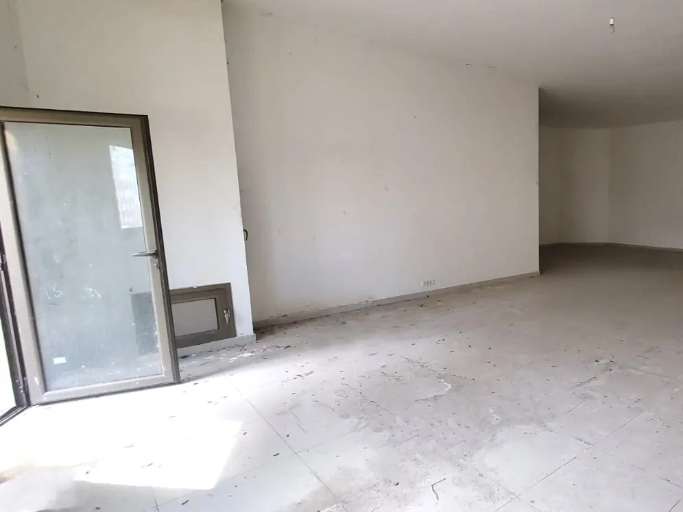 Brand New Office For Sale On The Highway Of Jounieh — الصورة 3