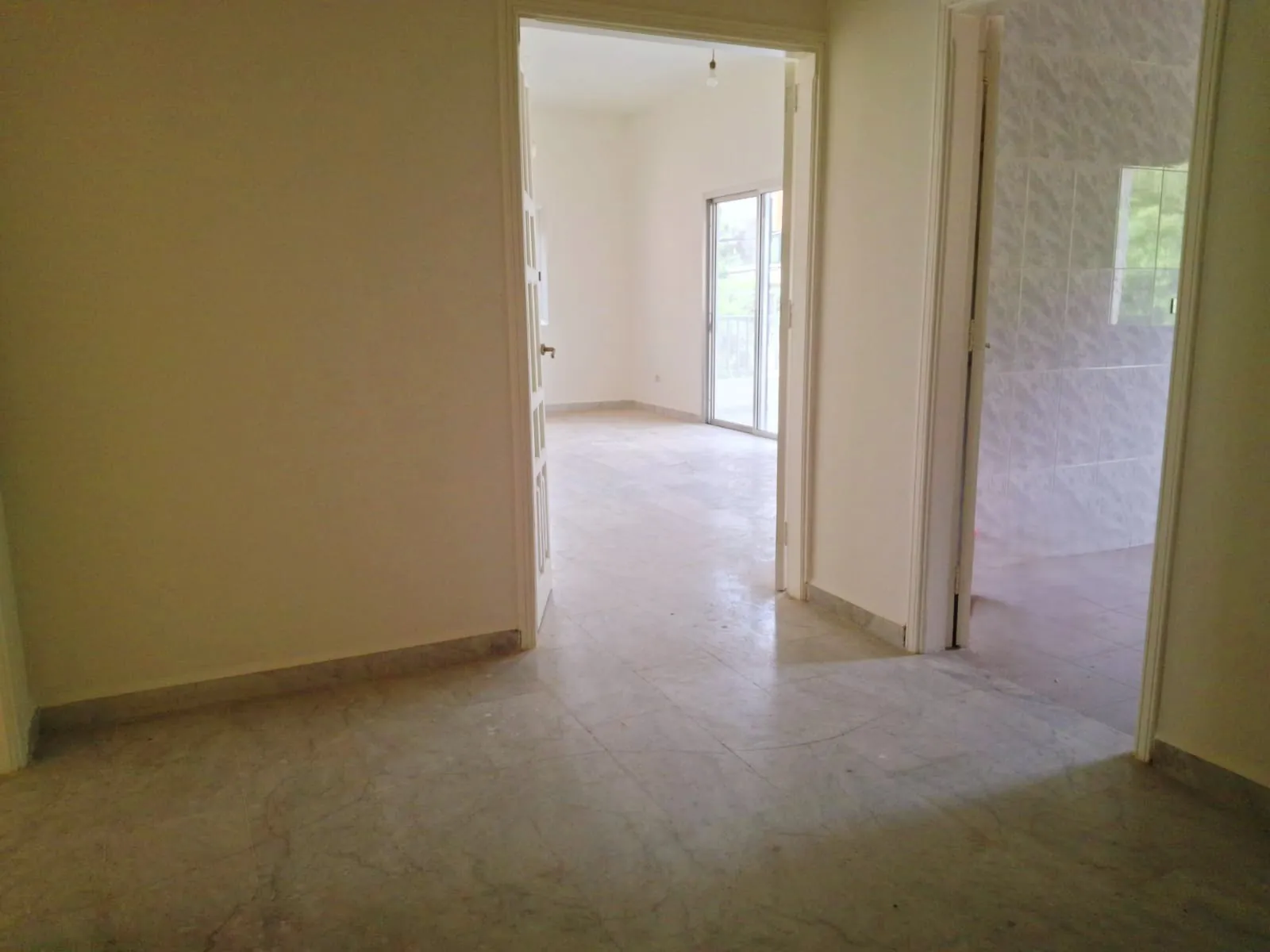 3-Bedroom Apartment For Sale with Mountain View in Safra — الصورة 3