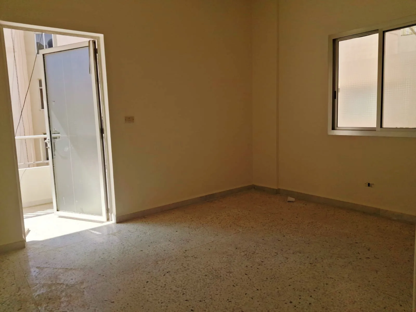 3-Bedroom Apartment For Sale with Mountain View in Safra — الصورة 7
