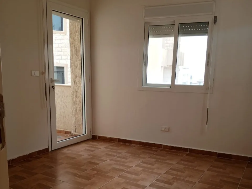 Apartment with Terrace & Sea View For Sale in New Fidar, Halat — الصورة 2