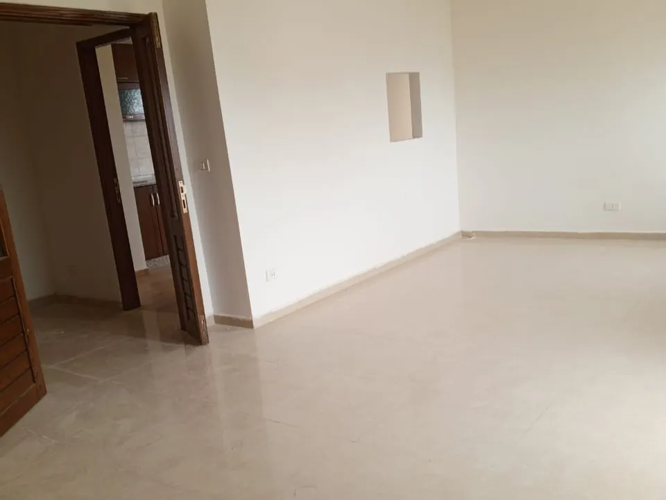 Apartment with Terrace & Sea View For Sale in New Fidar, Halat — الصورة 6
