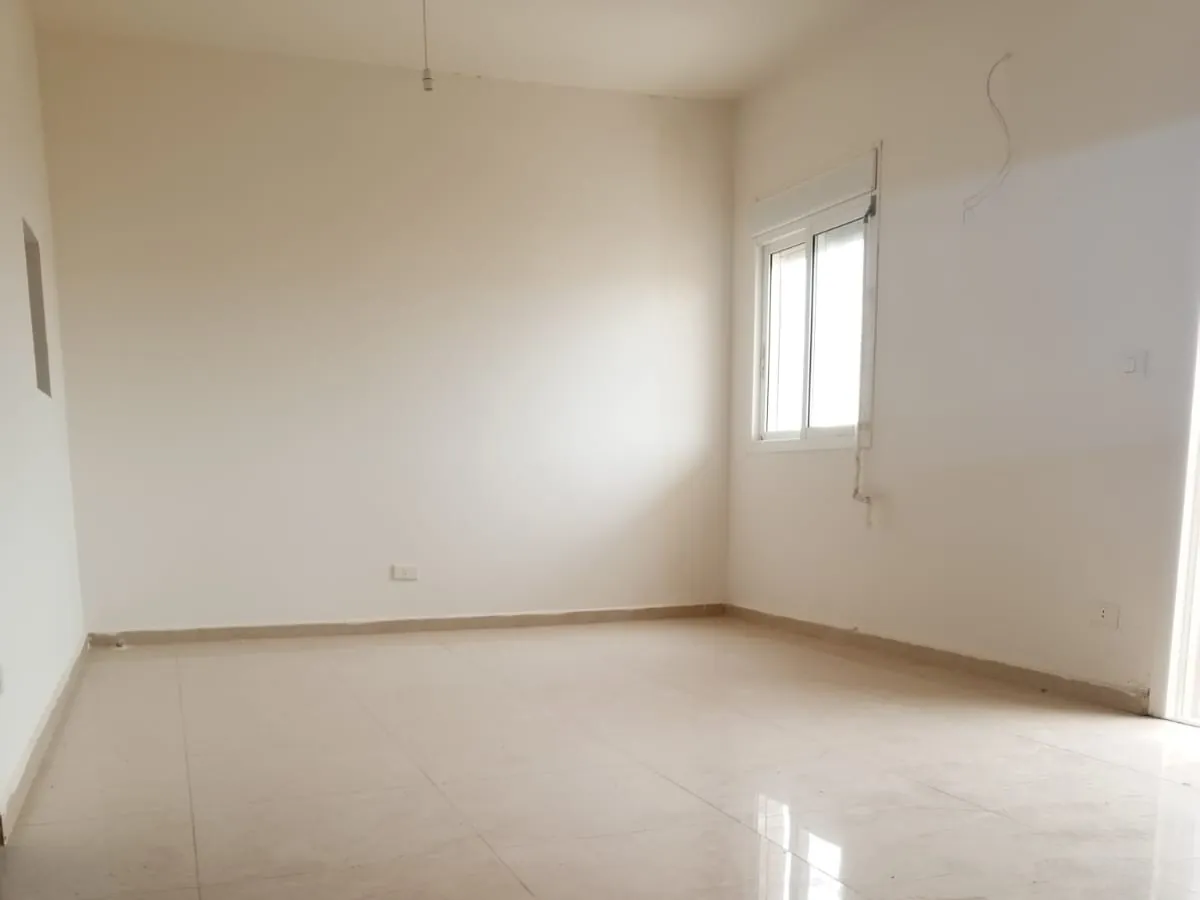 Apartment with Sea View For Rent in New Fidar, Halat — الصورة 2