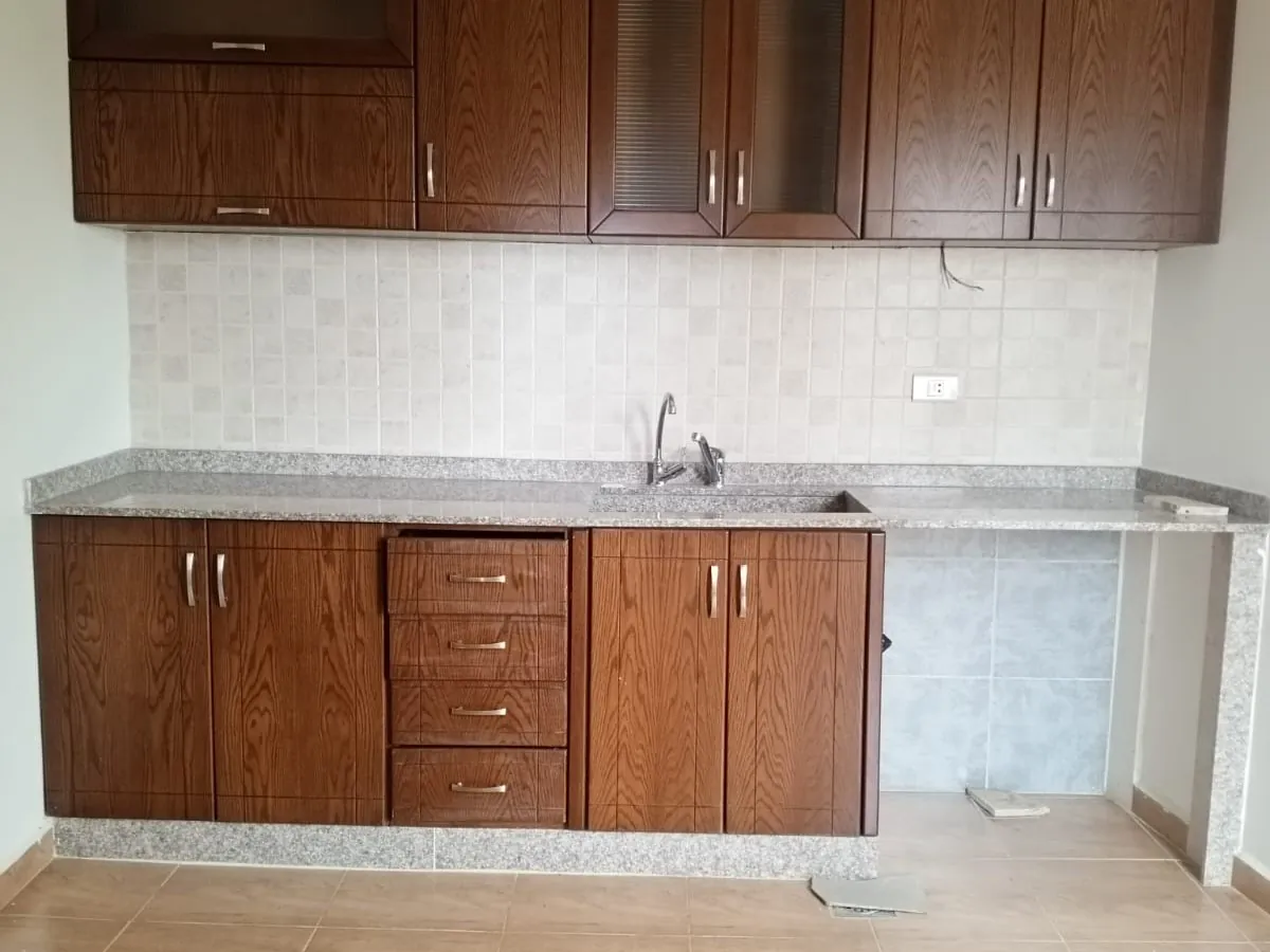 Apartment with Sea View For Rent in New Fidar, Halat — الصورة 3