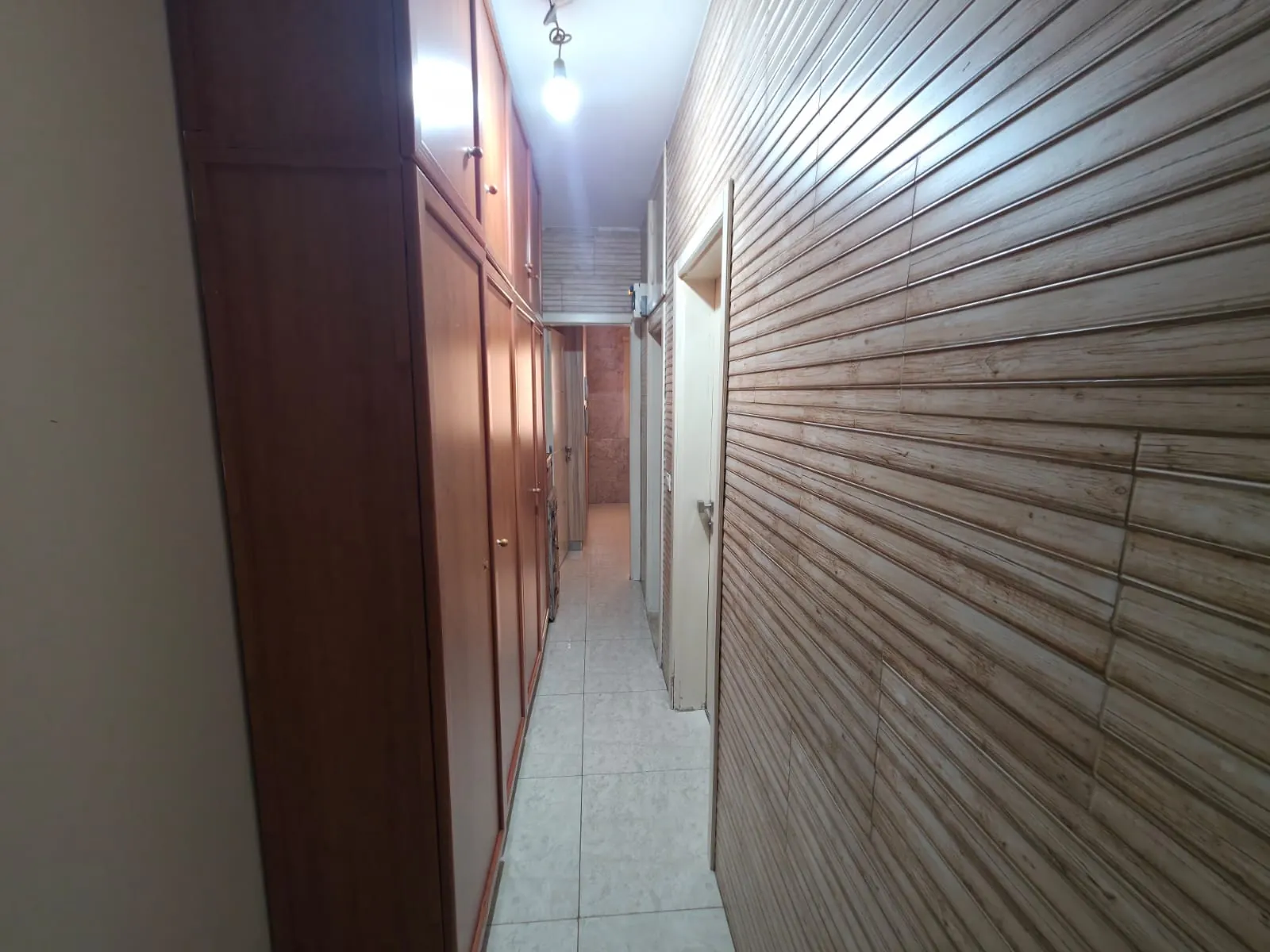 Fully Renovated Apartment Semi furnished For Sale in Sabtieh — الصورة 4