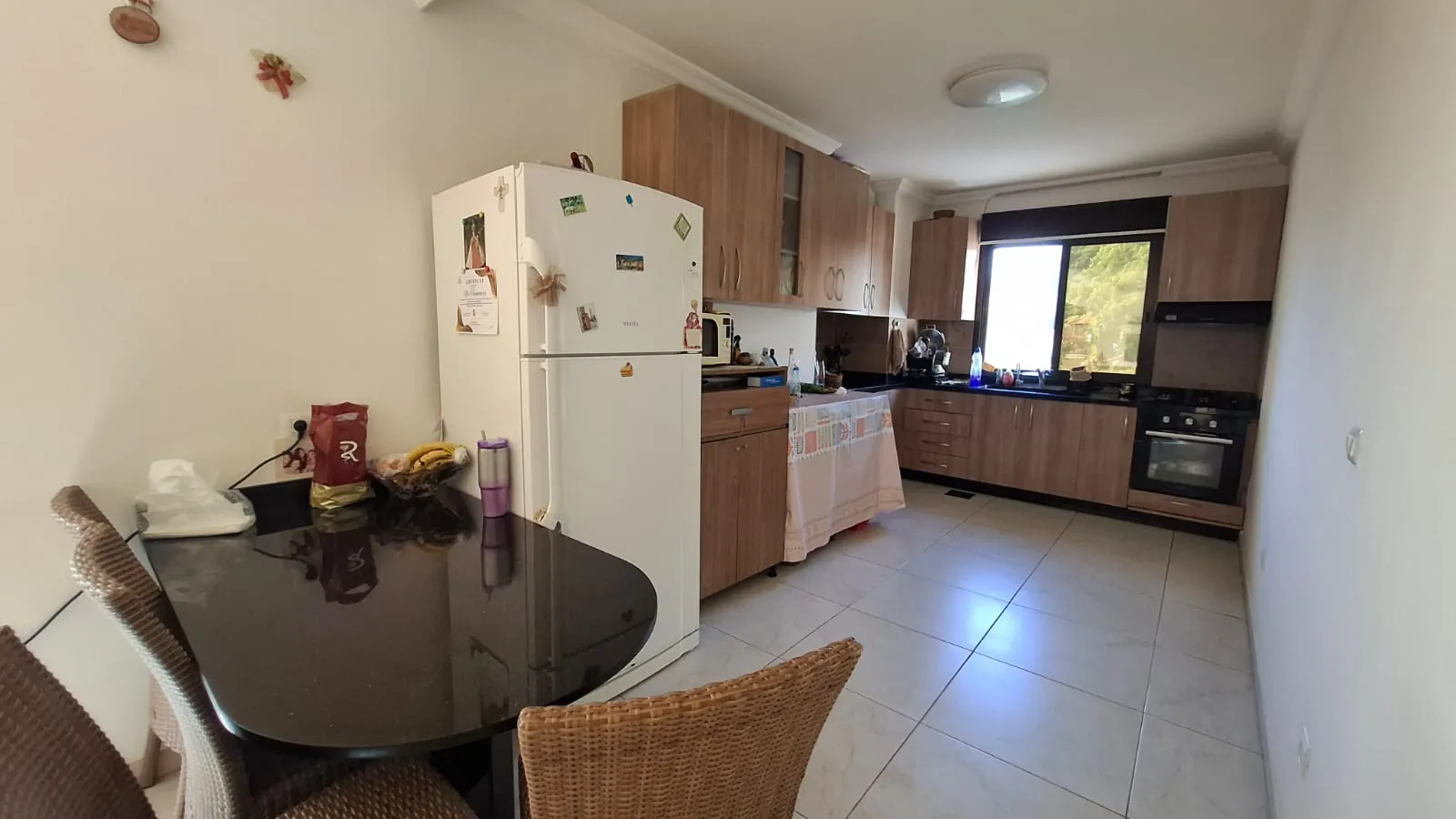 Apartment With Terrace For Sale In Nede Street, Aamchit — الصورة 3