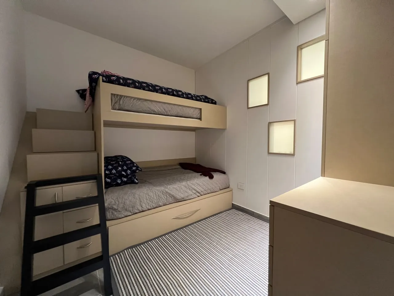 Furnished 2-Bedroom Chalet with Mountain View For Rent in Zaarour — الصورة 7