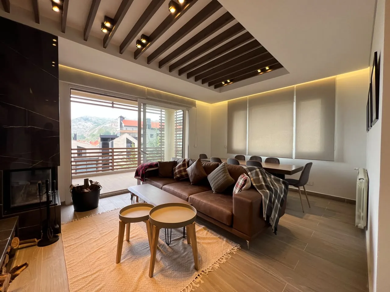 Furnished 2-Bedroom Chalet with Mountain View For Rent in Zaarour — الصورة 2