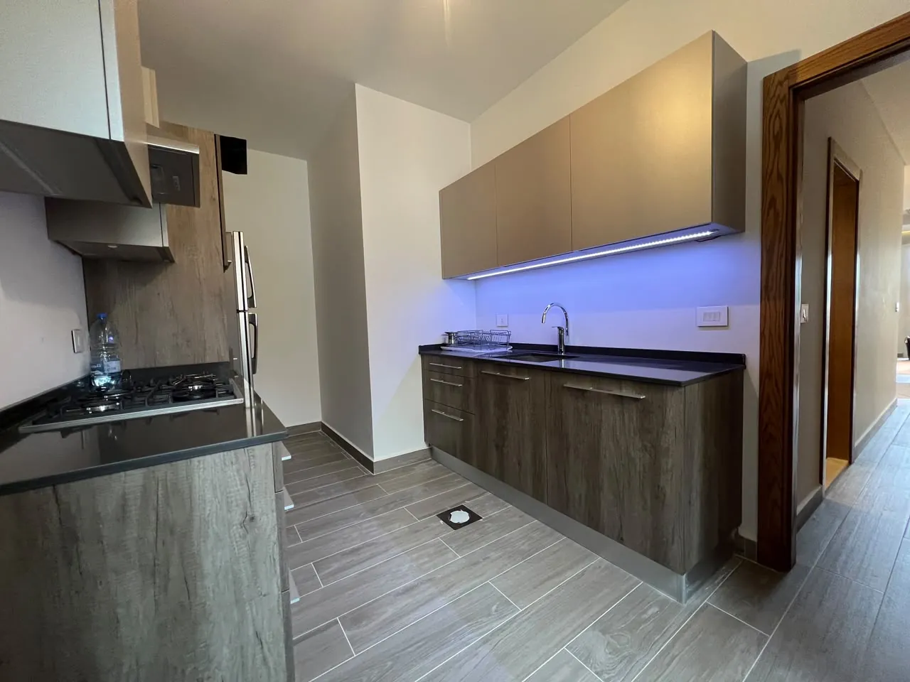 Furnished 2-Bedroom Chalet with Mountain View For Rent in Zaarour — الصورة 5