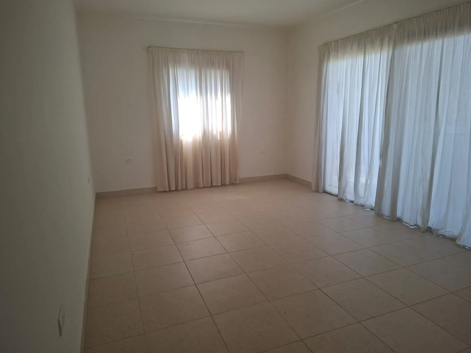 Brand New 3-Bedroom Apartment with Sea View For Rent in Blat, Jbeil — الصورة 5