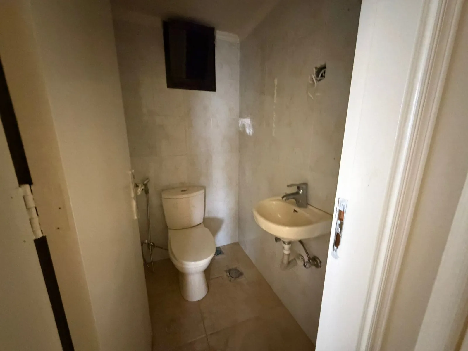 3-Bedroom Apartment For Sale in Batroun — الصورة 8