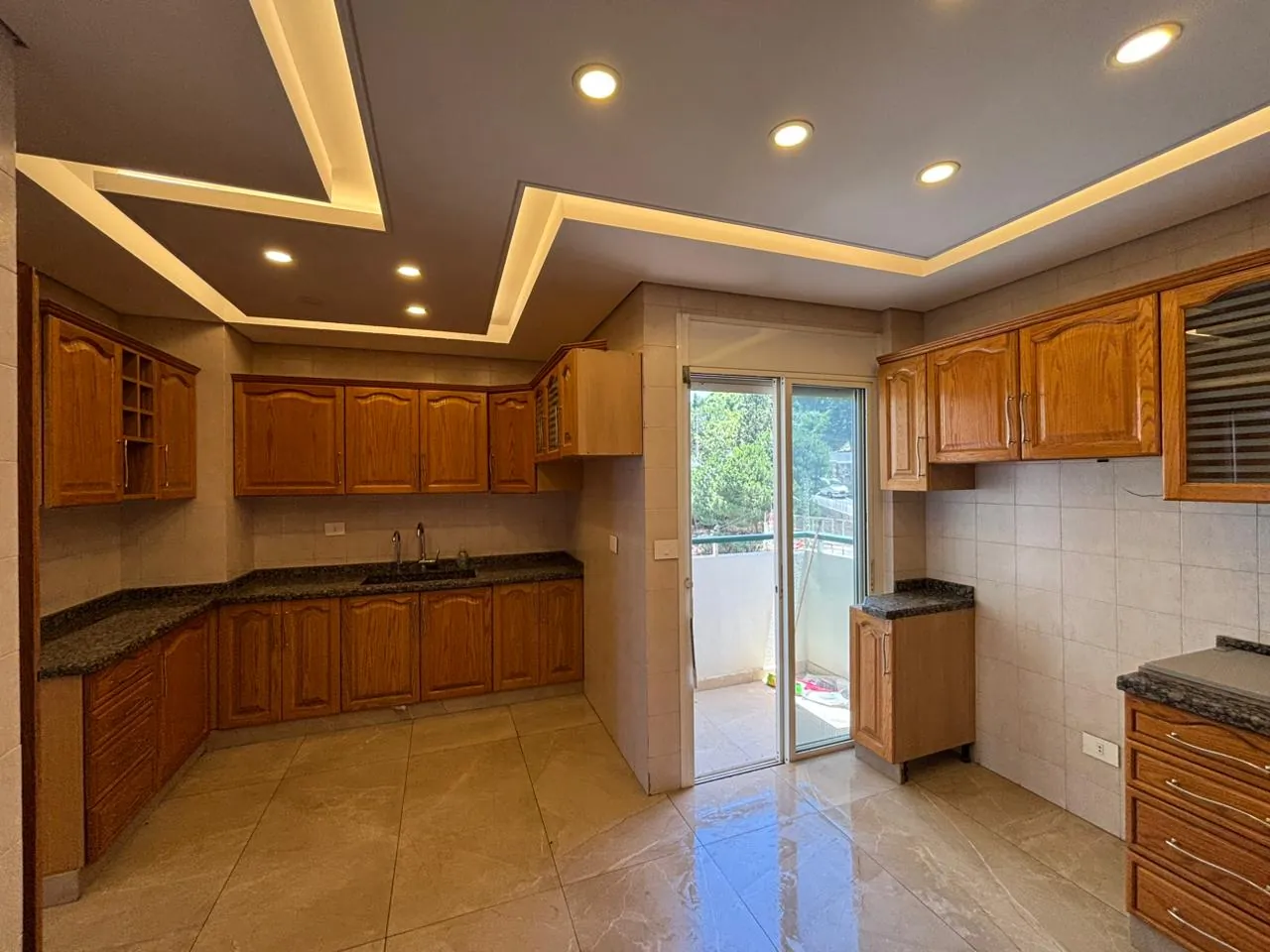 Duplex With Open Sea View in A Gated Community For Sale In Dbayeh — الصورة 10