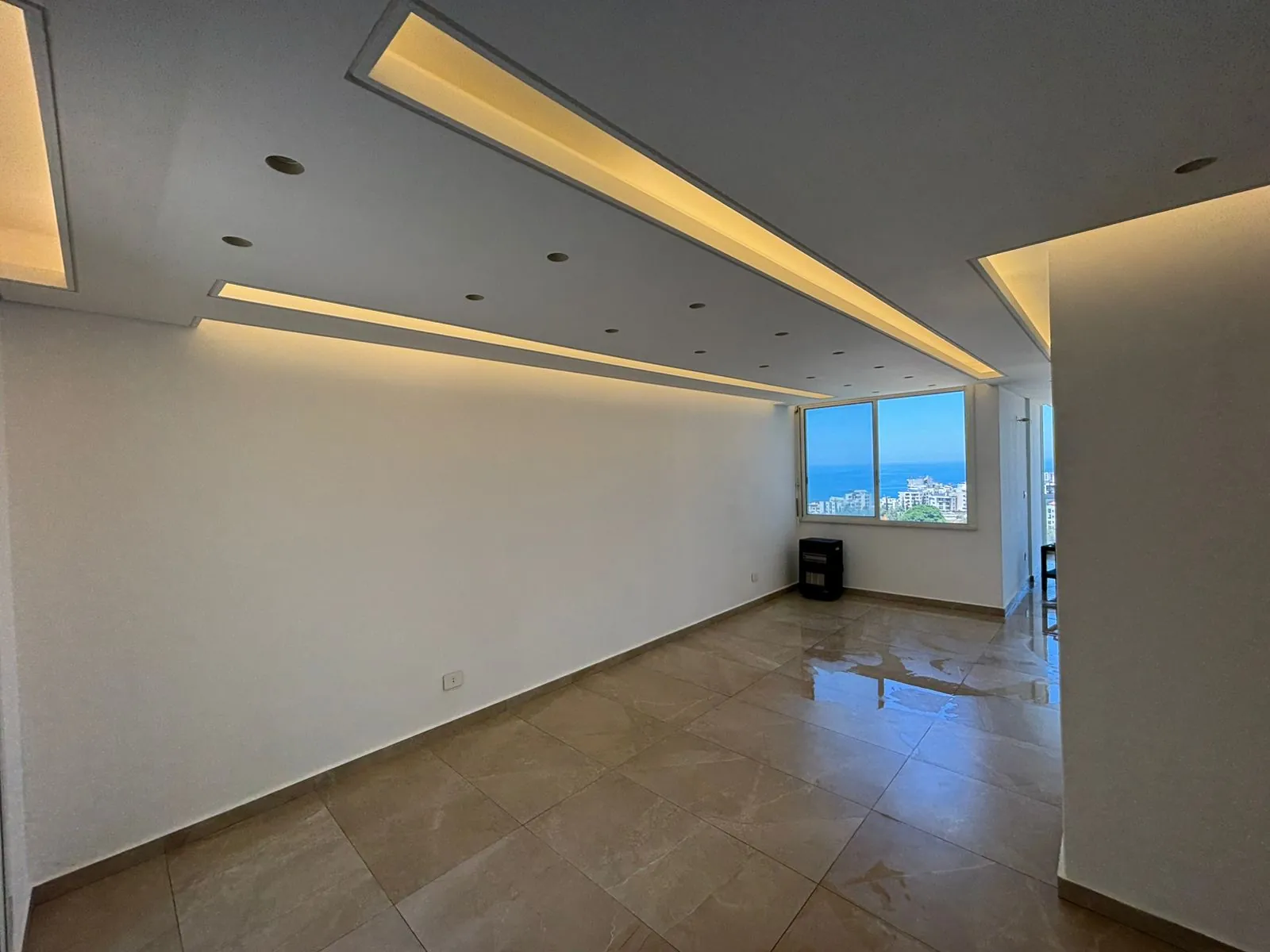 Duplex With Open Sea View in A Gated Community For Sale In Dbayeh — الصورة 9