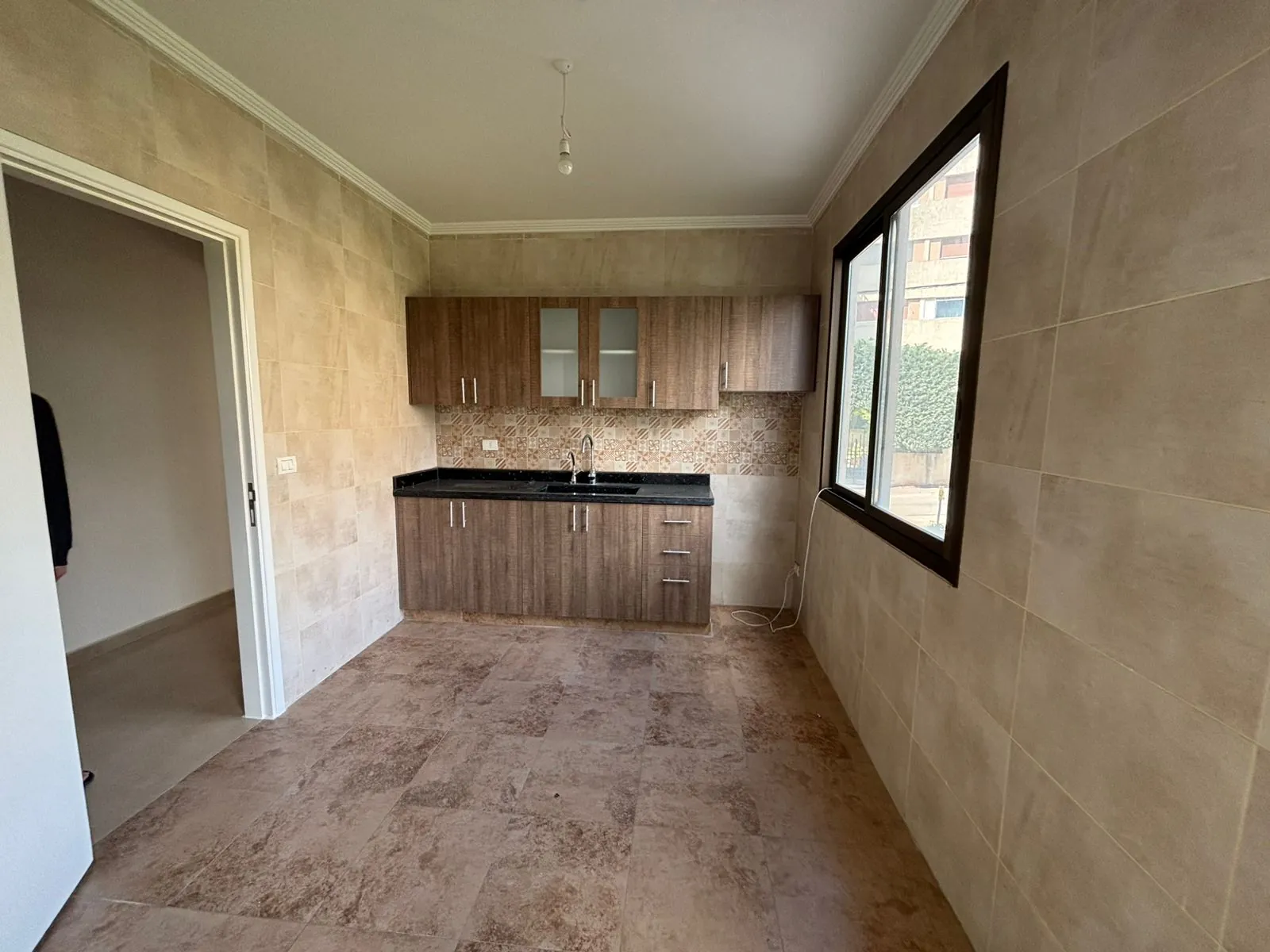 3-Bedroom Brand New Apartment For Sale in Naccache — الصورة 3