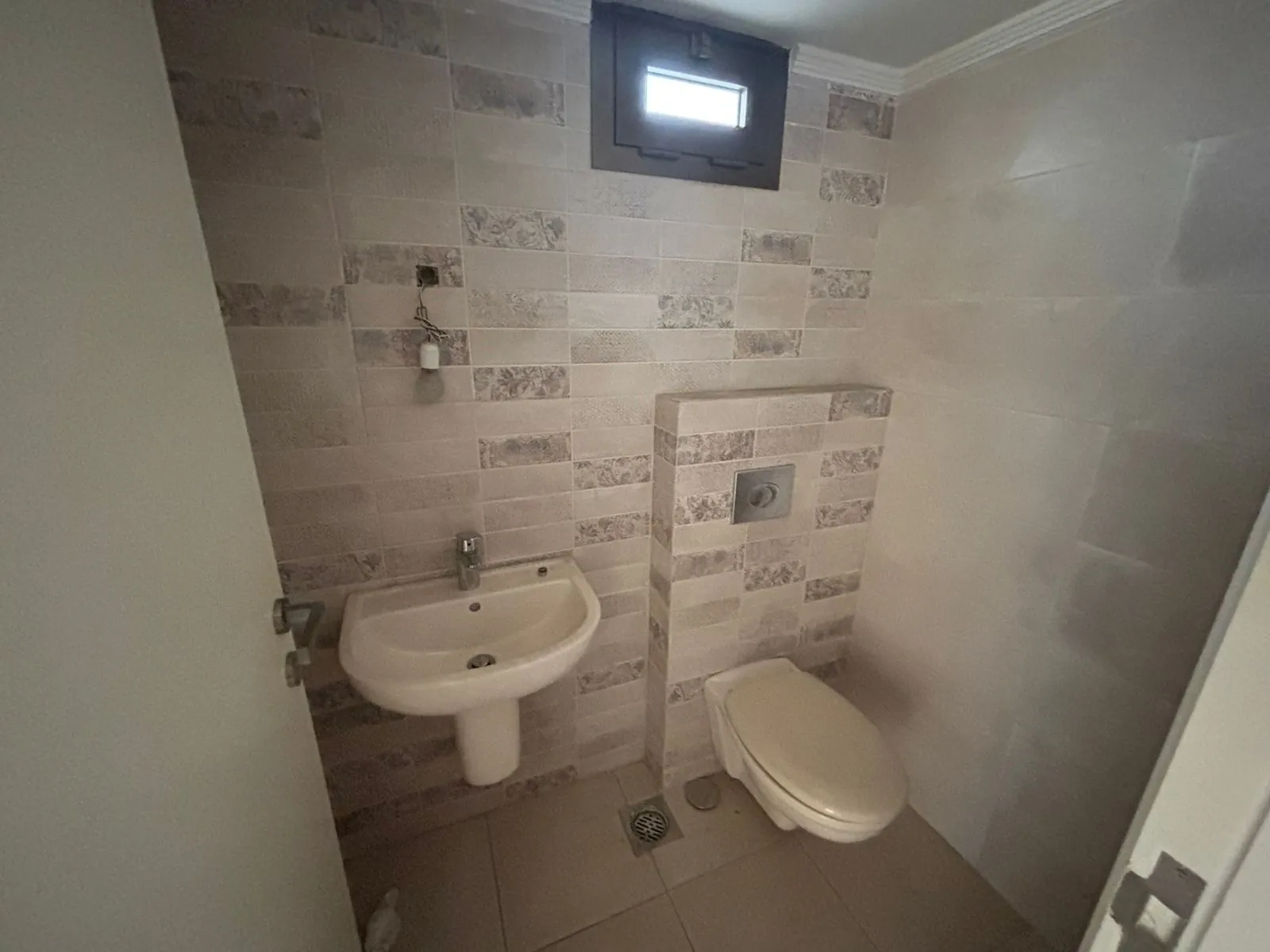 3-Bedroom Brand New Apartment For Sale in Naccache — الصورة 9