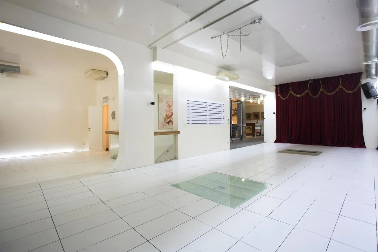 Commercial Space For Sale in Great Location in Horch Tabet — الصورة 2