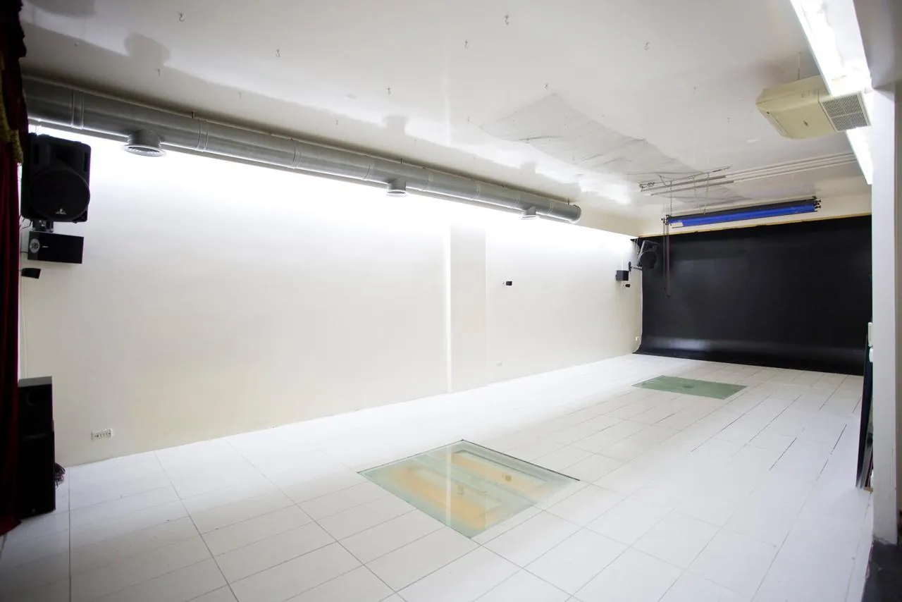 Commercial Space For Sale in Great Location in Horch Tabet — الصورة 3