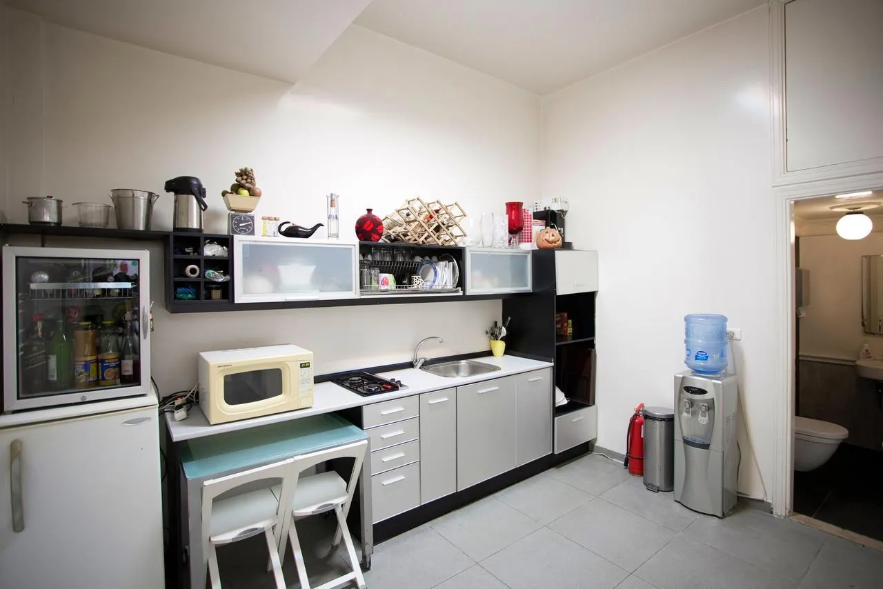 Commercial Space For Sale in Great Location in Horch Tabet — الصورة 7