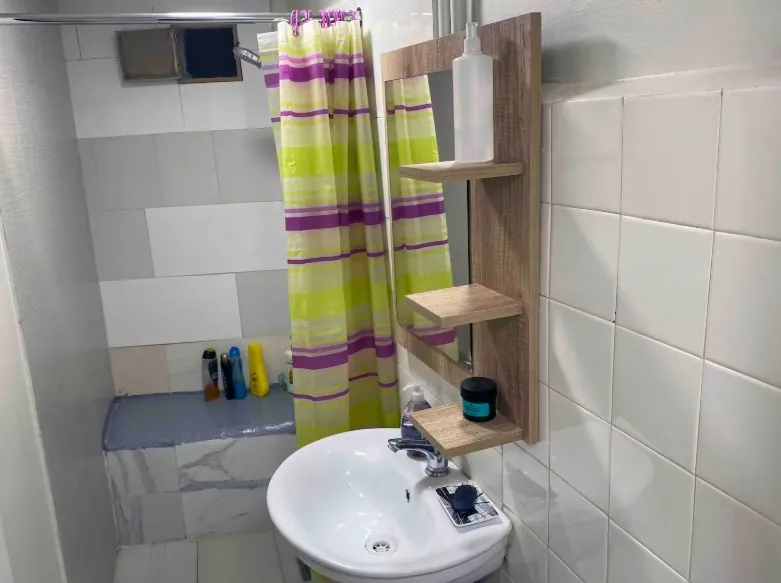 Nice 2-Bedroom Apartment For Sale in Achrafieh, Geitawi — الصورة 10