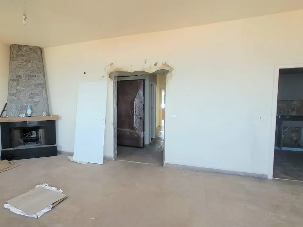 Apartment With Sea View For Sale in Harissa — الصورة 2