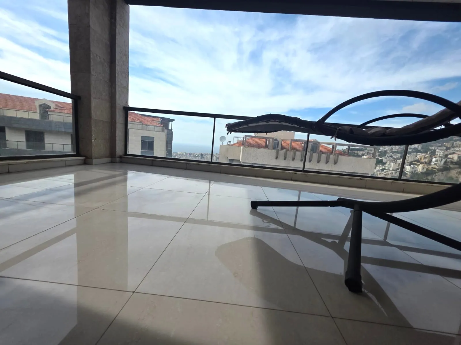 Duplex with Great View and a Terrace For Sale in Bsalim — photo 2