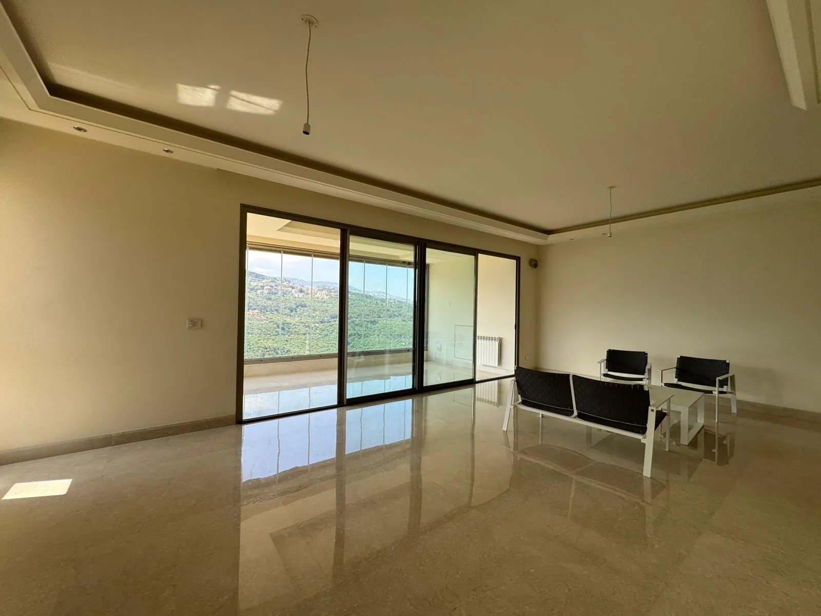 Apartment with Unblockable Mountain View For Sale in Monteverde — الصورة 2