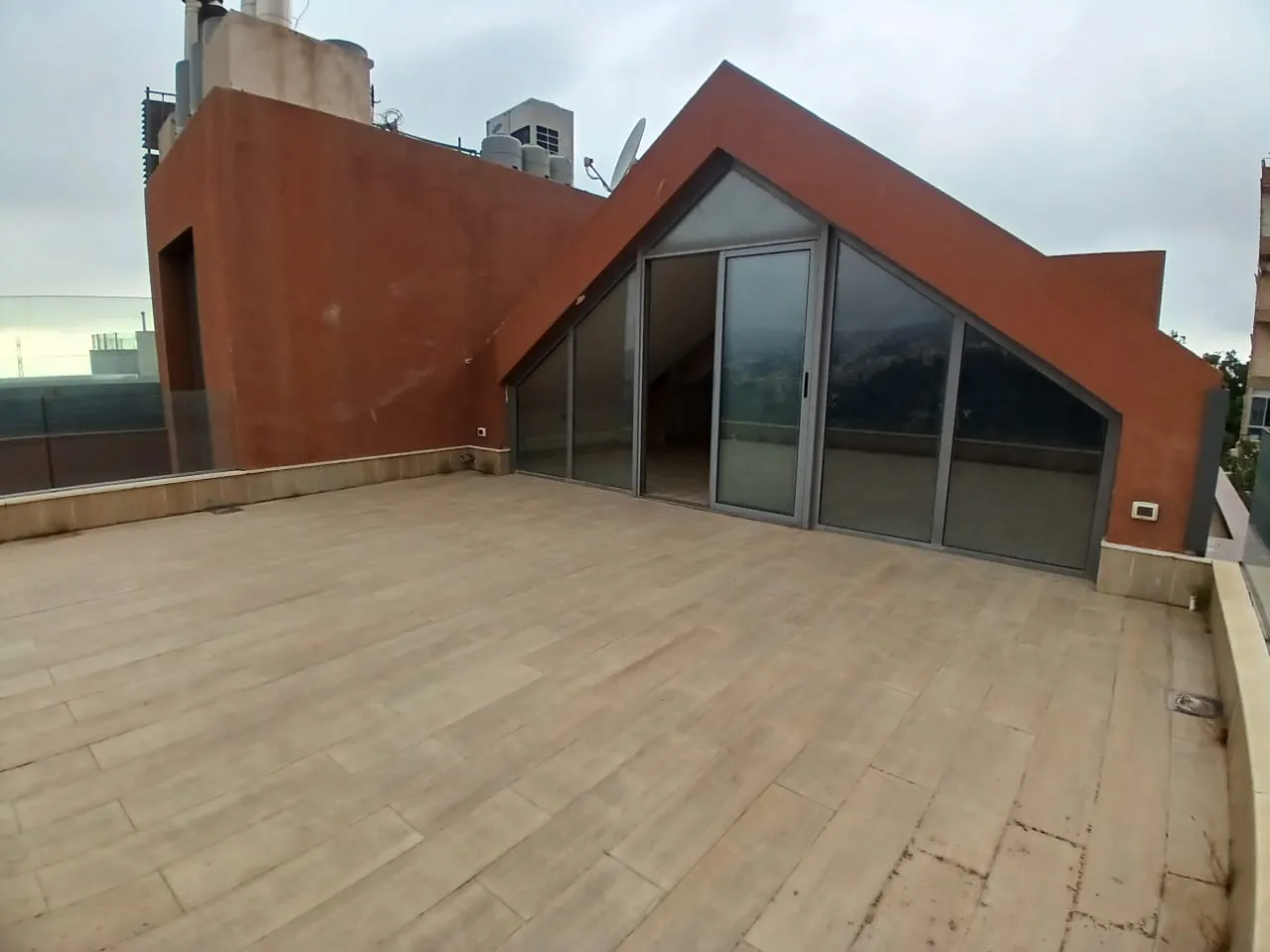 Duplex with Mountain view For Sale in Classy Area in Byiada — الصورة 4