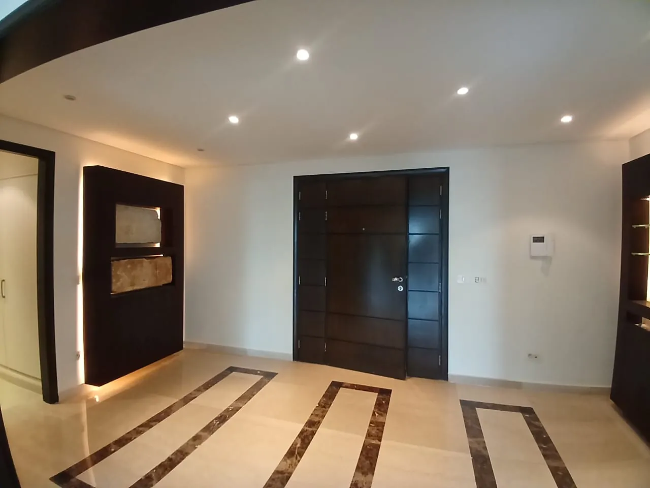 Spacious 3-Bedroom Apartment With Terrace and Garden For Rent in Biyada — photo 6
