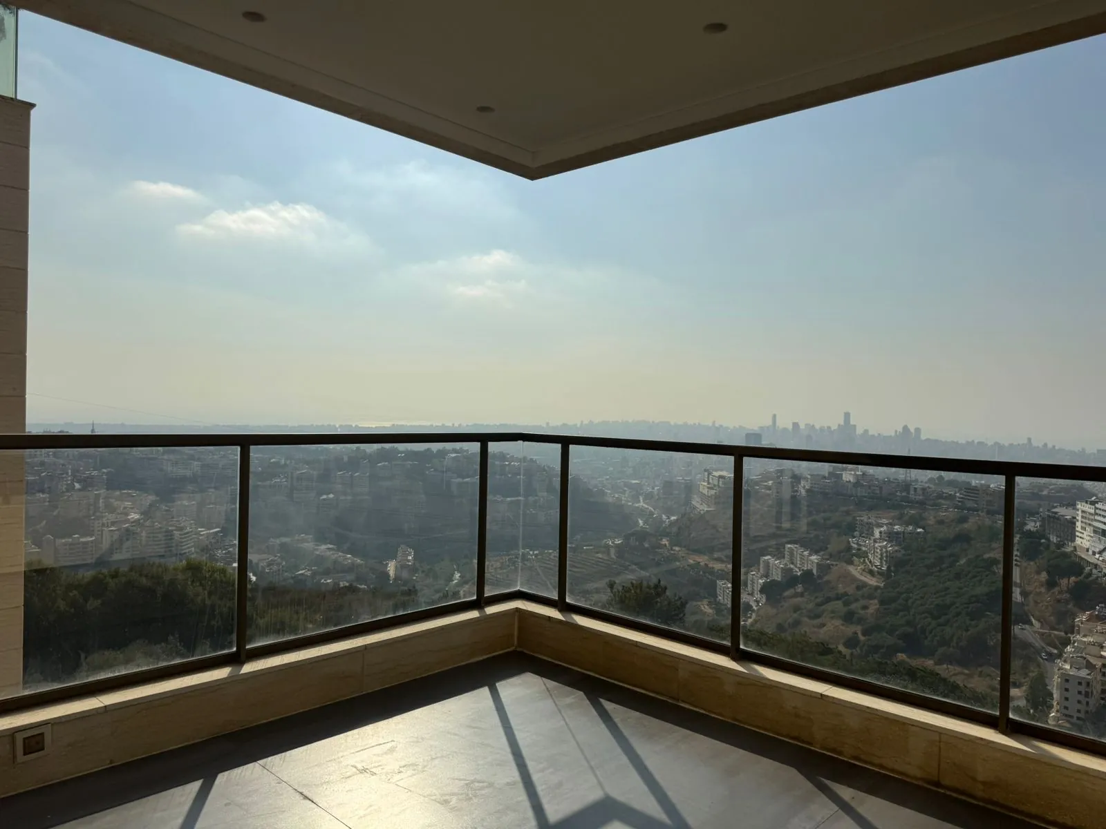 Fully Furnished Decorated Duplex For Sale in Mansourieh — الصورة 3