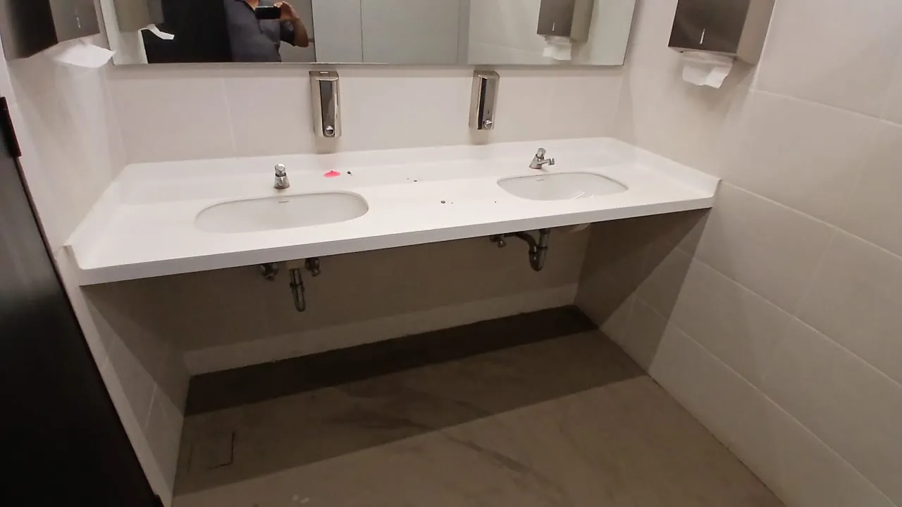 636 SQM Office with City View For Rent in Horsh Tabet — الصورة 10