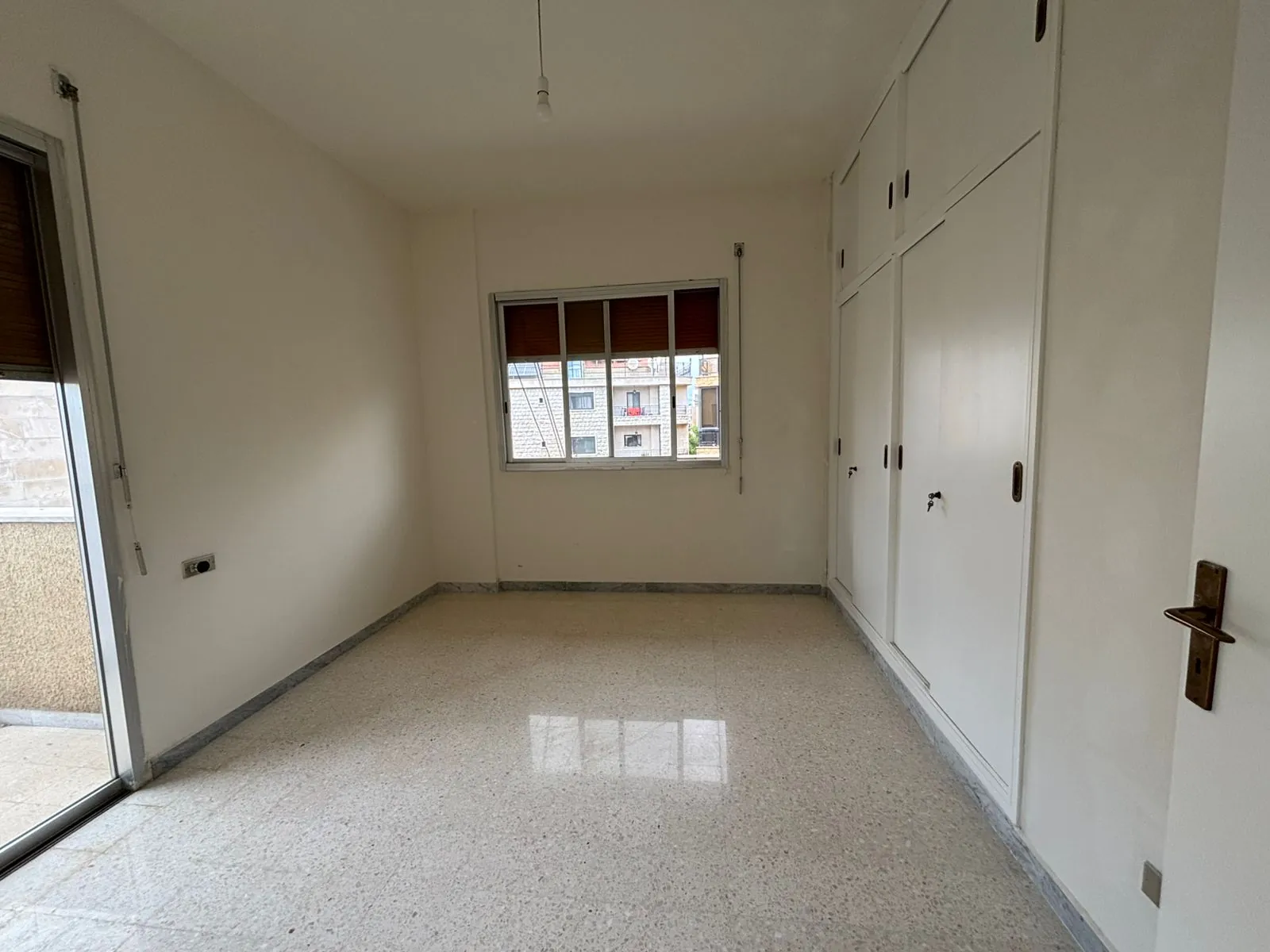 Unfurnished Apartment For Rent with Nice View in Biyada — photo 5