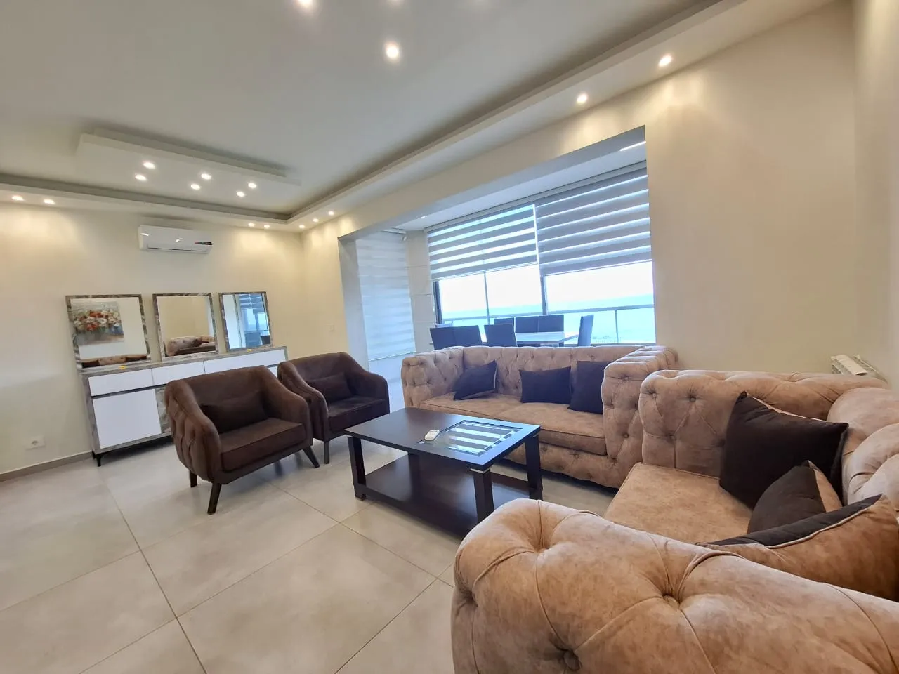 Cozy Modern And Furnished 2 Bedroom Apartment For Rent in Safra — الصورة 2