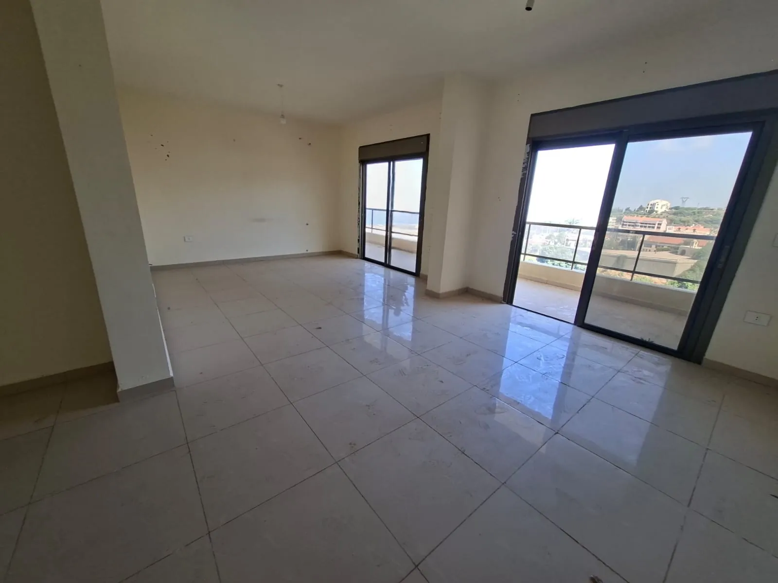 Duplex Apartment For Sale in Blat, Jbeil Near LAU — الصورة 1