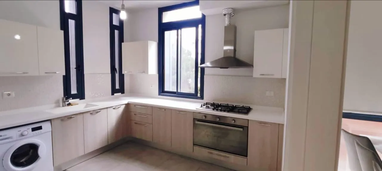 2-Bedroom Apartment For Rent in Spears, Ras Beirut — الصورة 3