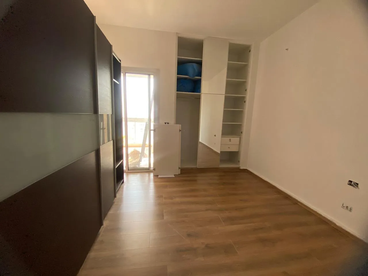 Beautiful Apartment in High-End Building For Sale in Cola, Beirut — الصورة 6