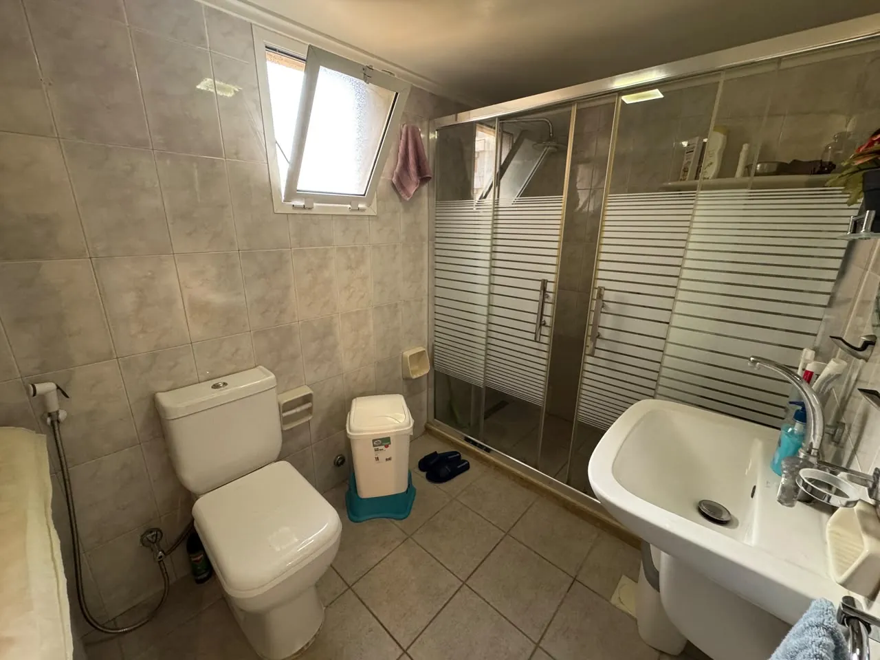 3-Bedroom Apartment For Sale in Ras El Nabeh, Beirut — الصورة 7