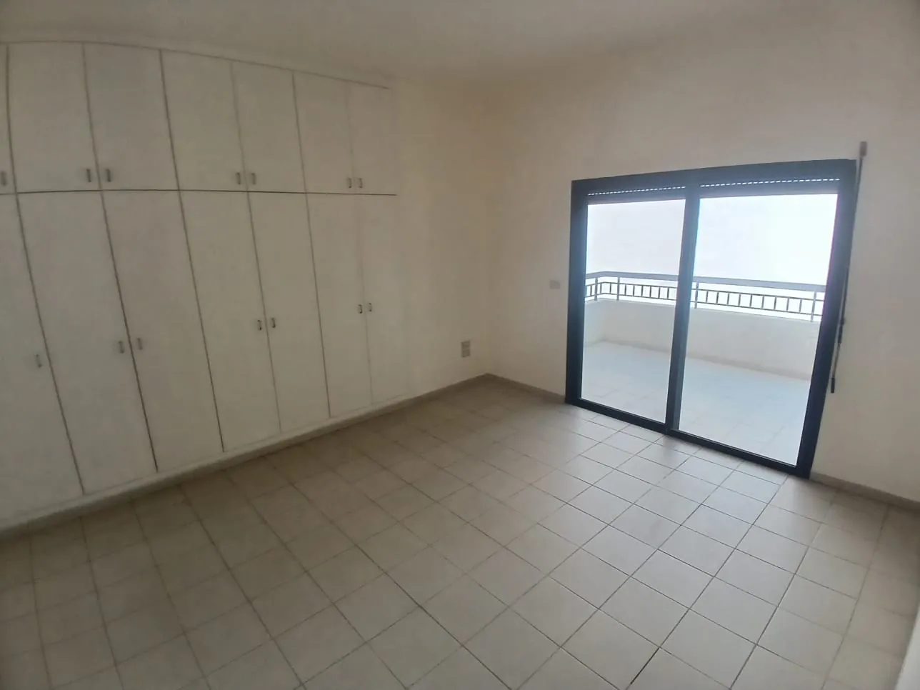 5 Floors Building in A Prime Location For Sale In Biyada, Kornet Chehwan — الصورة 5