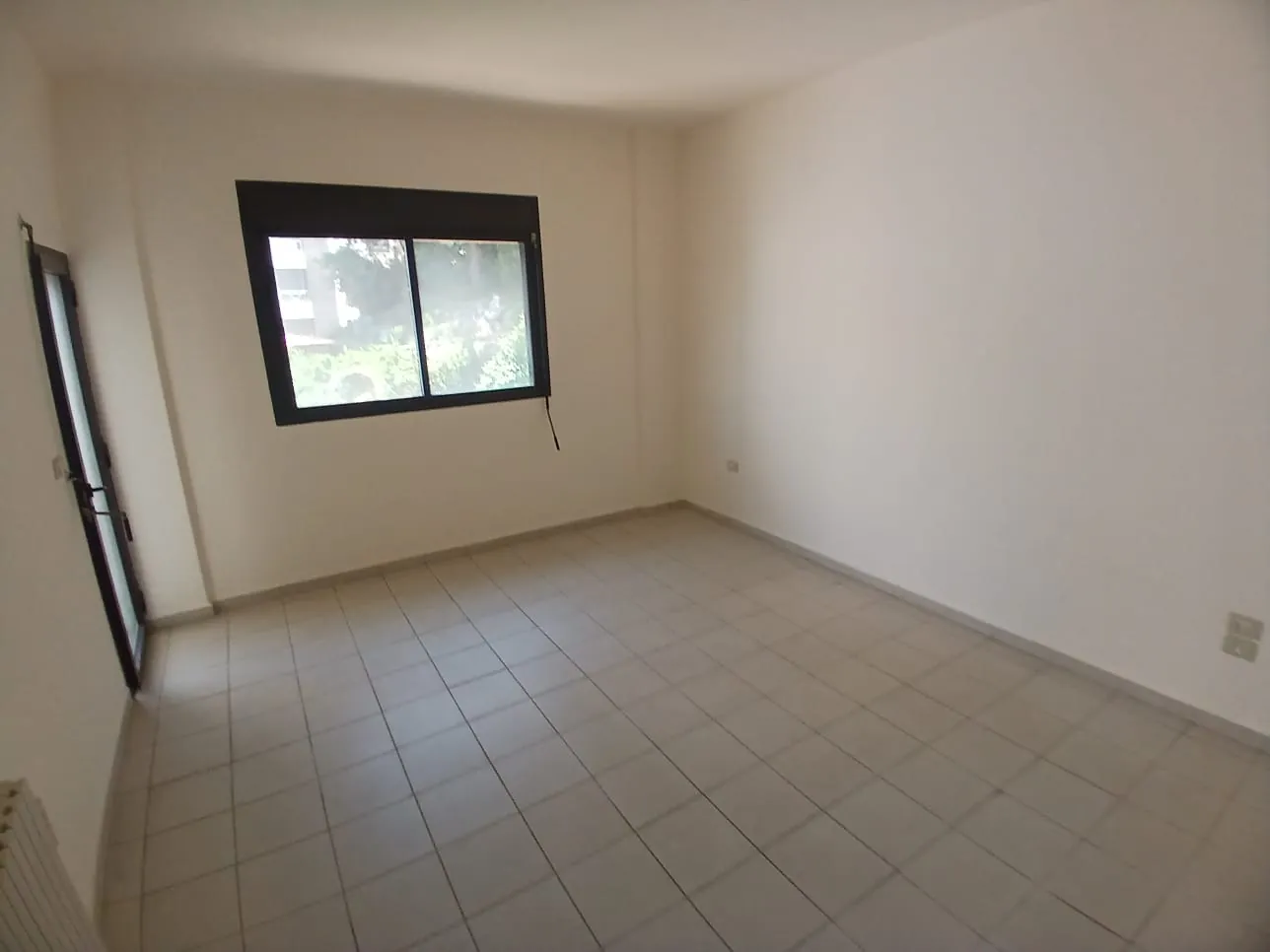 5 Floors Building in A Prime Location For Sale In Biyada, Kornet Chehwan — الصورة 8