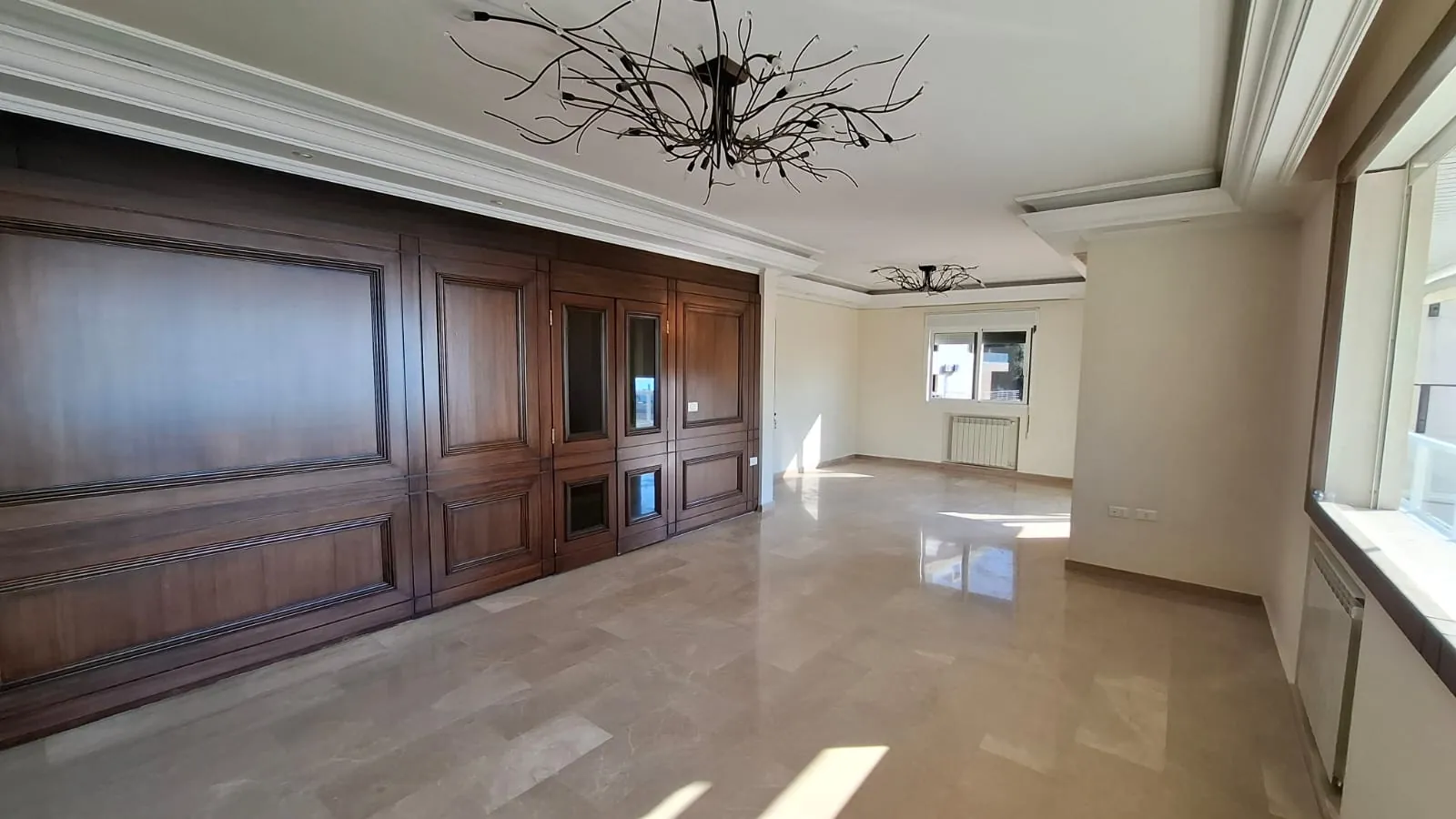 Decorated Apartment With Open View For Sale in Bsalim — الصورة 4