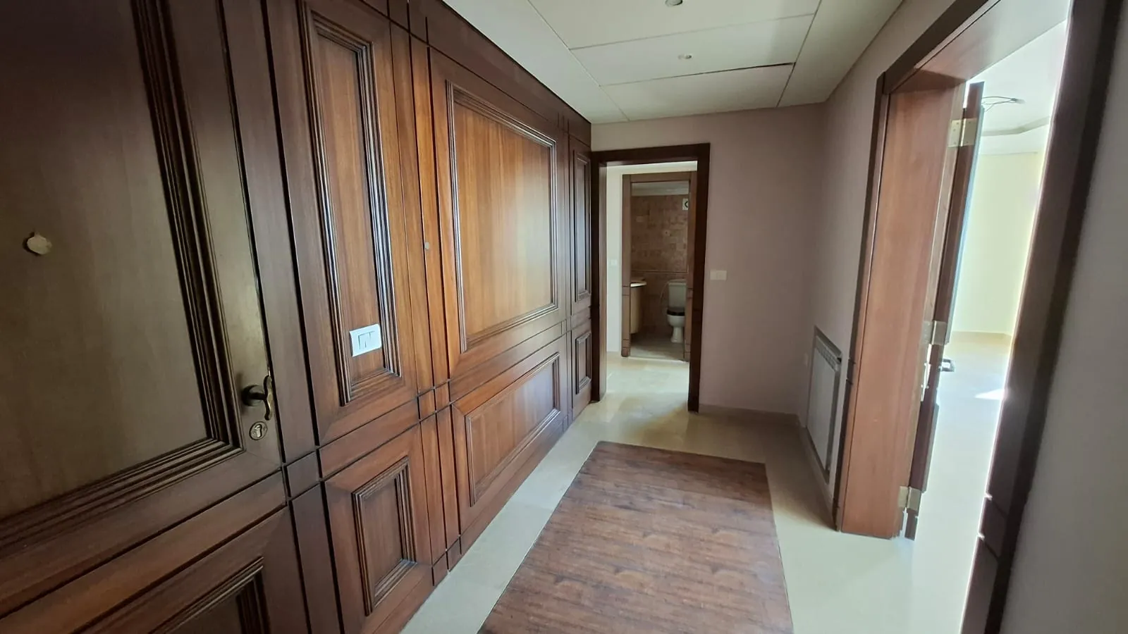 Decorated Apartment With Open View For Sale in Bsalim — الصورة 7