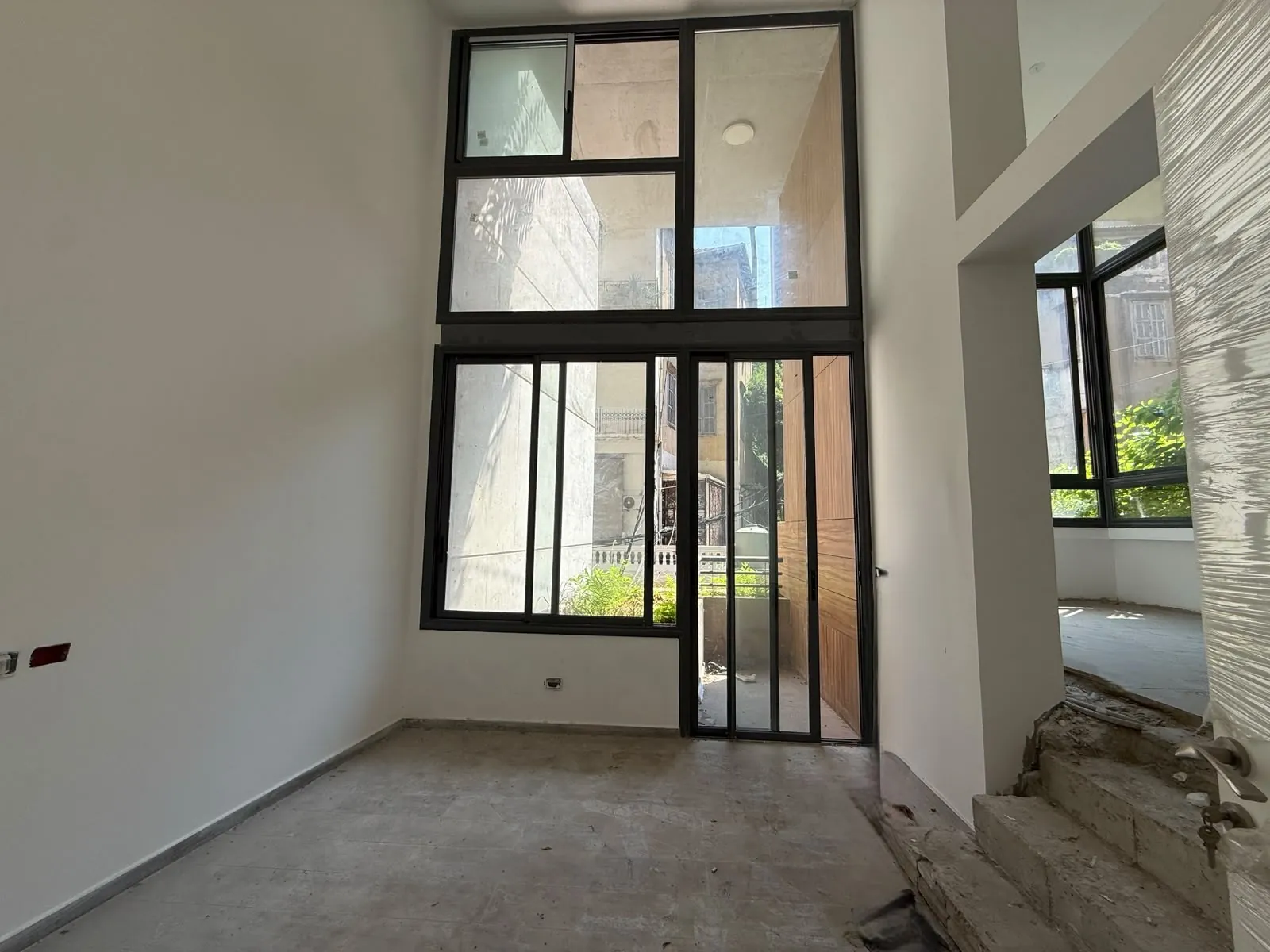 Brand New Loft For Sale in Achrafieh, Abdel Wahab — الصورة 3