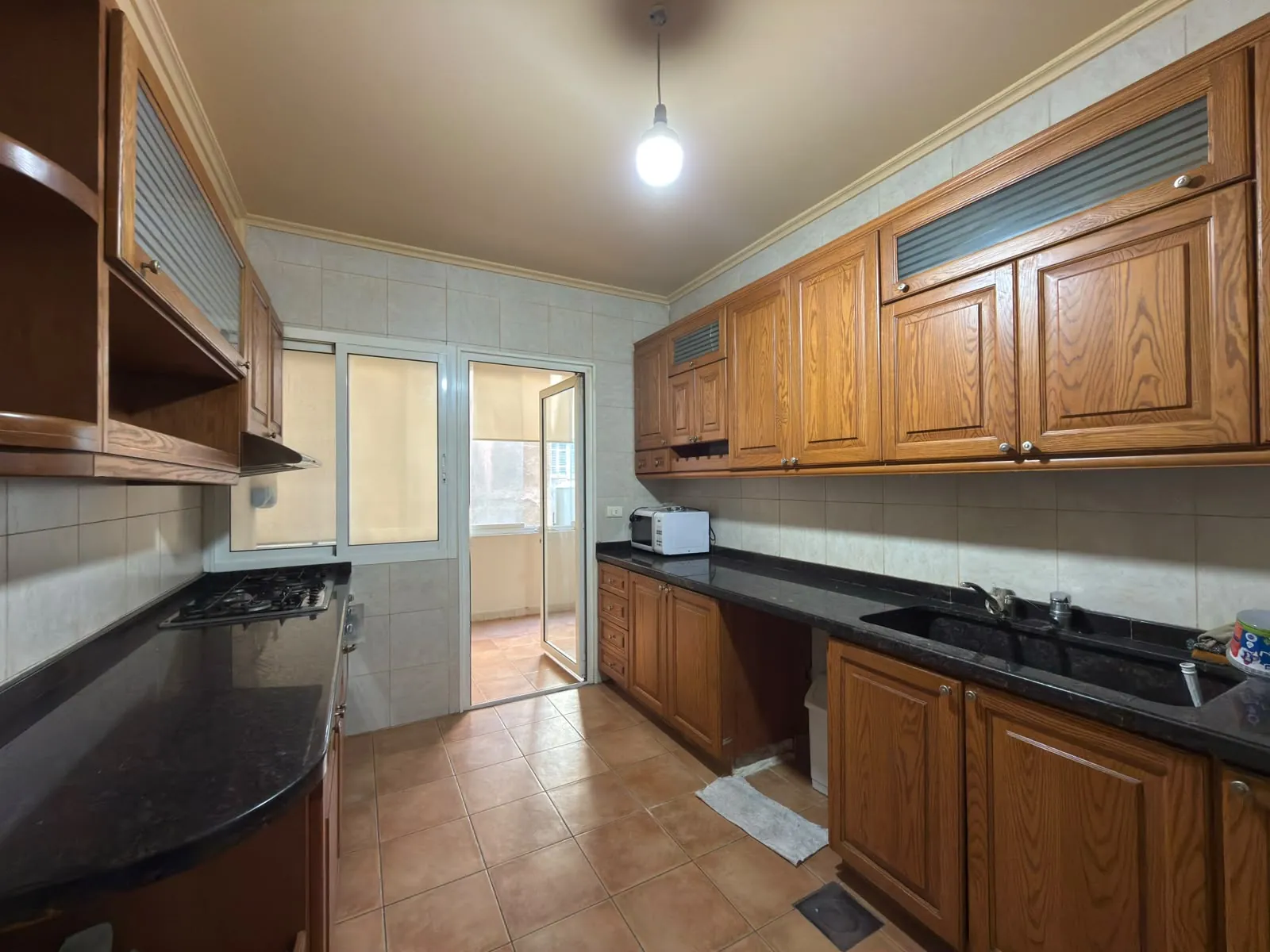 Well-Designed Apartment For Sale in Achrafieh, Rizk — الصورة 7