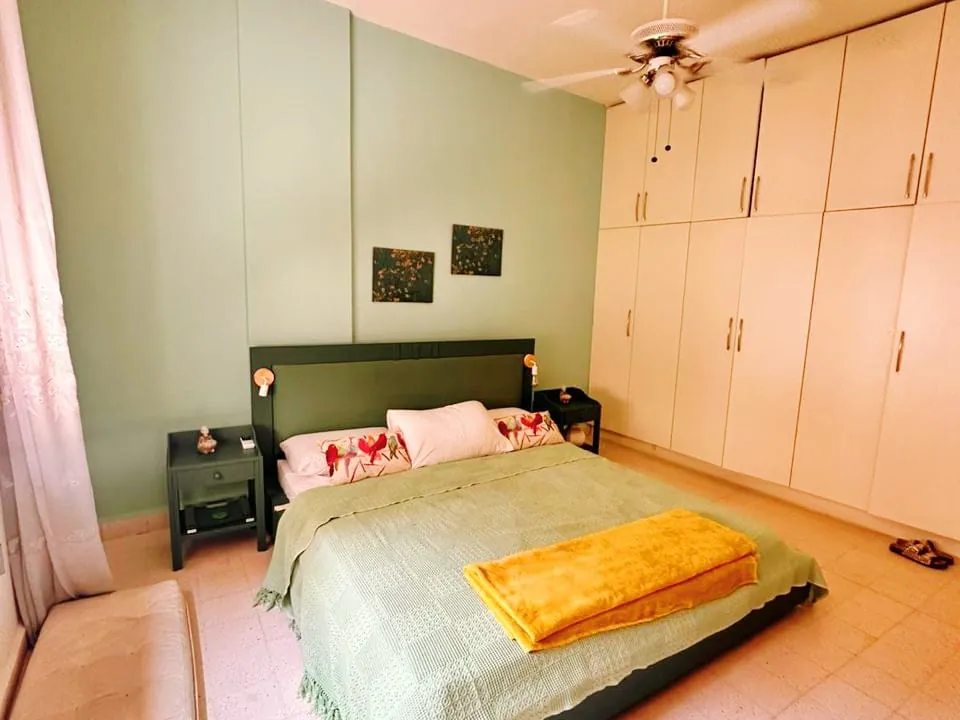 Bright Apartment For Sale in Achrafieh, Sioufi — الصورة 6