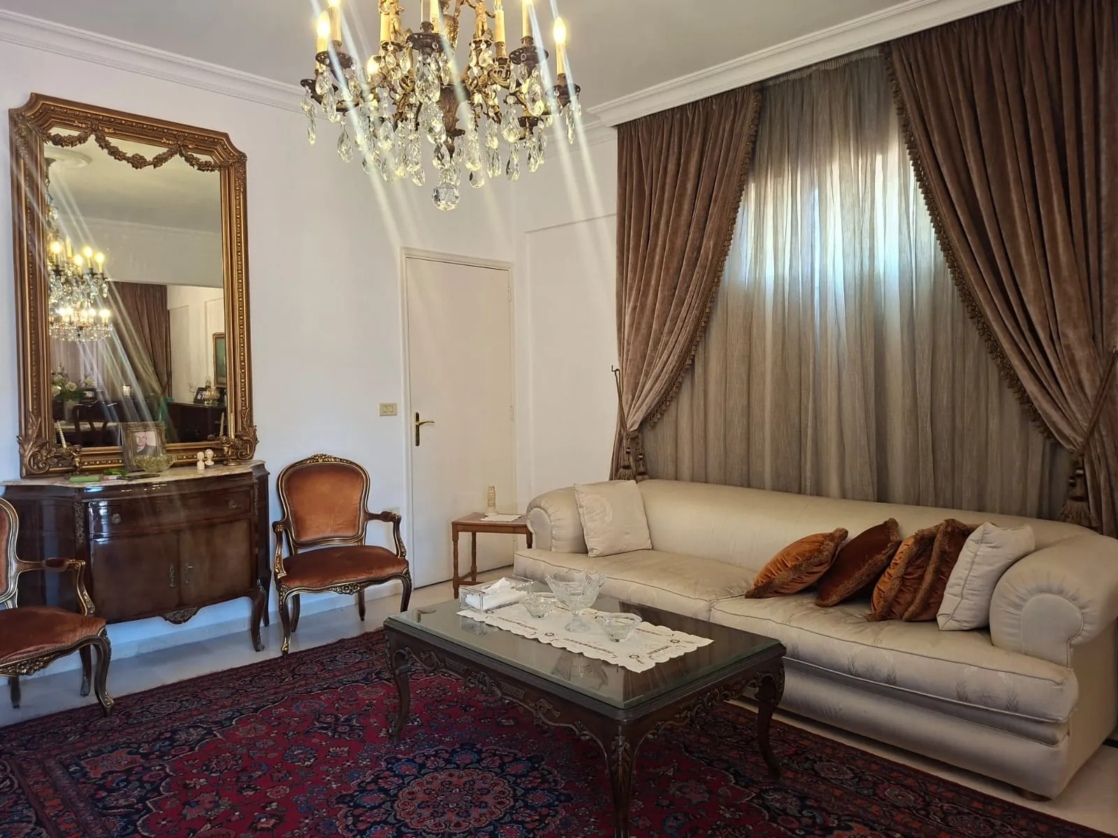 Apartment For Rent in Ras El Nabeh — الصورة 3