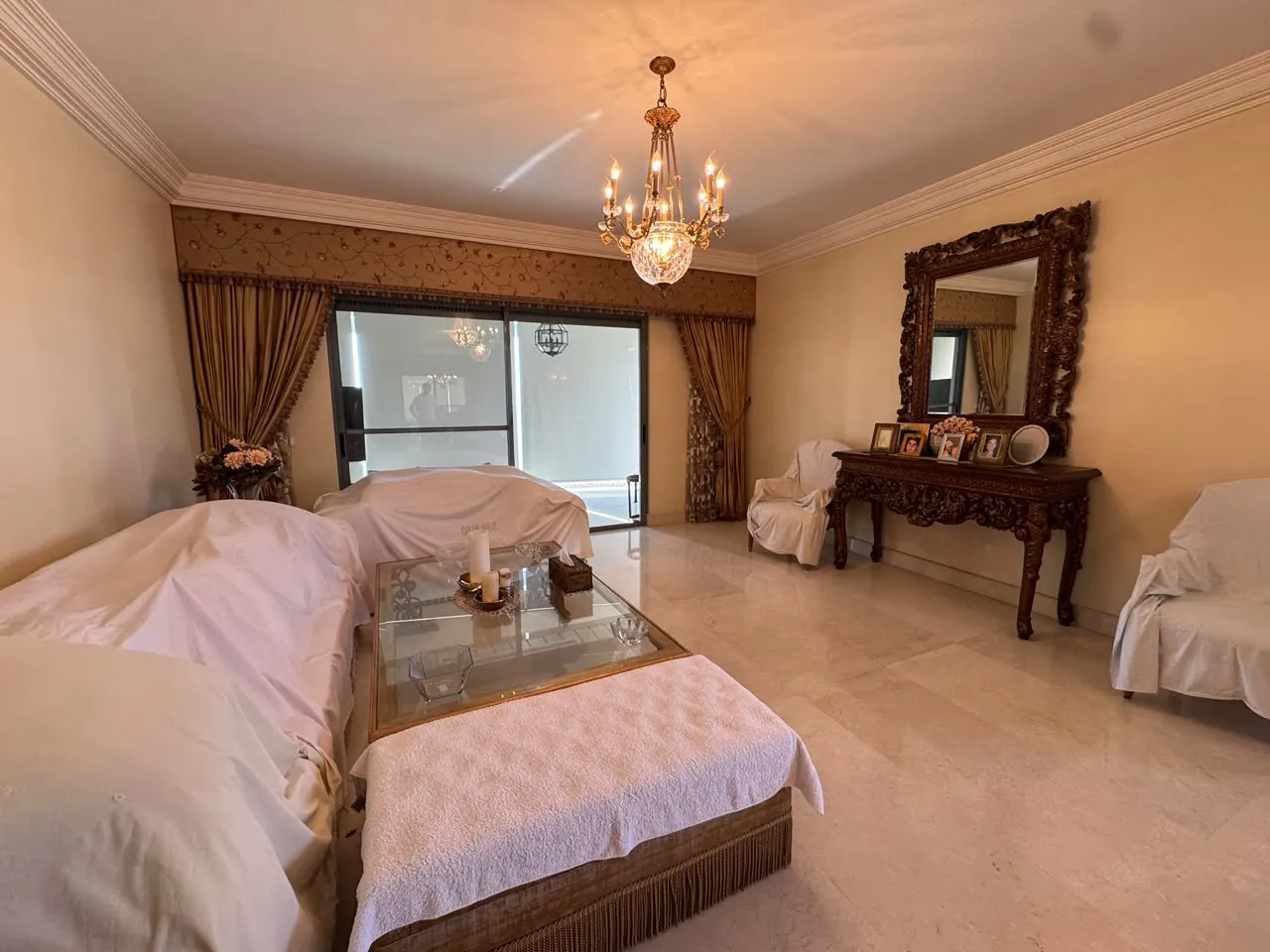 High-End Apartment For Rent in Ramlet Al Bayda, Beirut — photo 2
